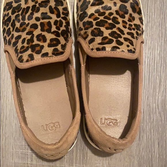 UGG slipon’s for Women, size 10 - Picture 5 of 6